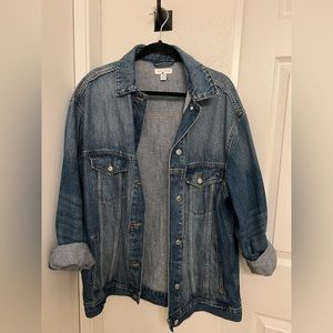 Top shop oversized jean jacket. Size 4. Never worn